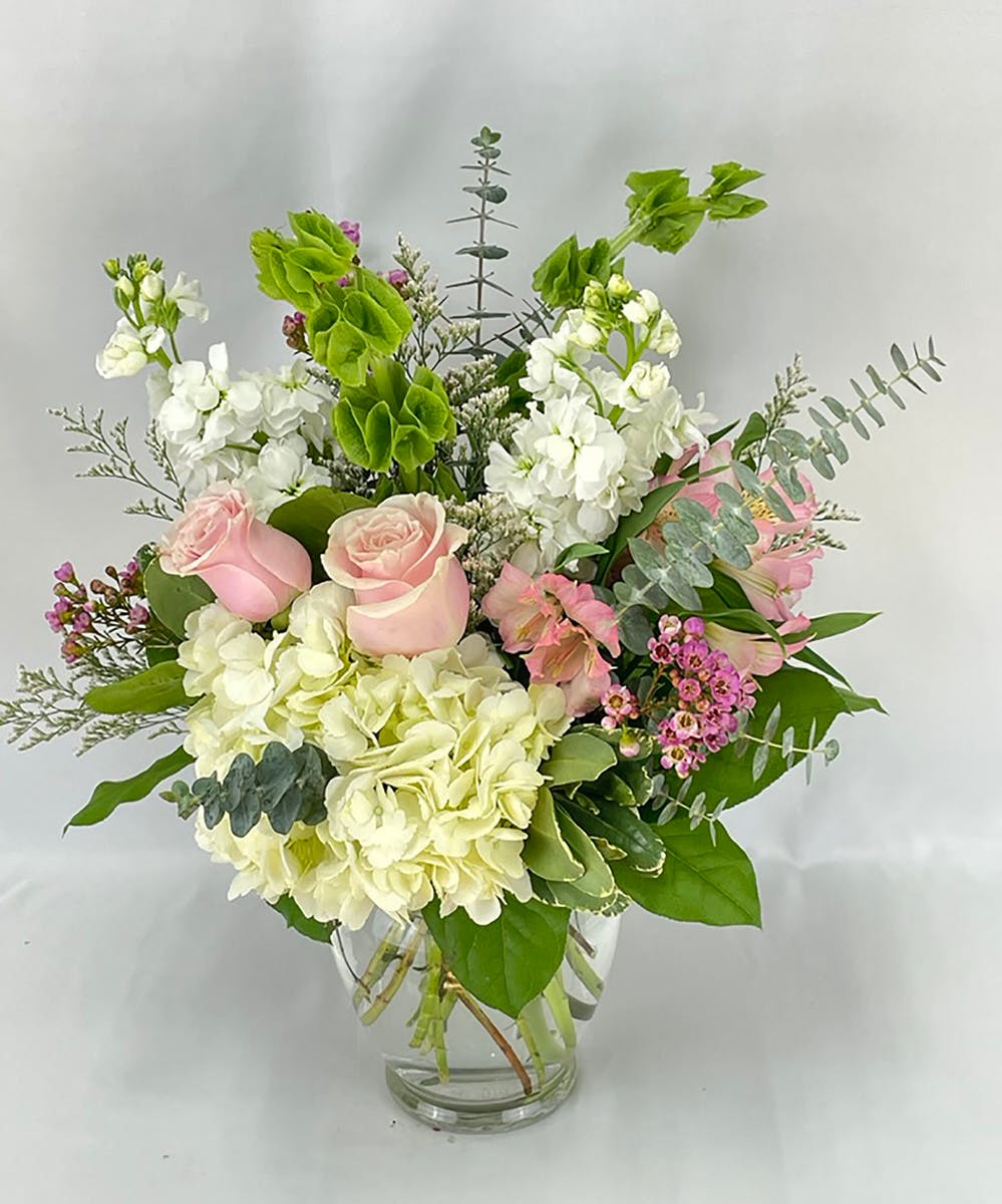 Timeless Romance Wayne (NJ) SameDay Flower Delivery Bosland's